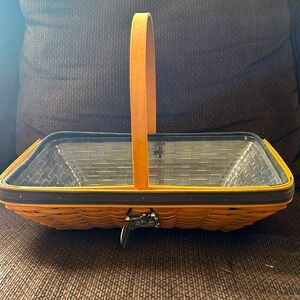 2000 Longaberger Collectors Club Spring Meadows Basket Set.